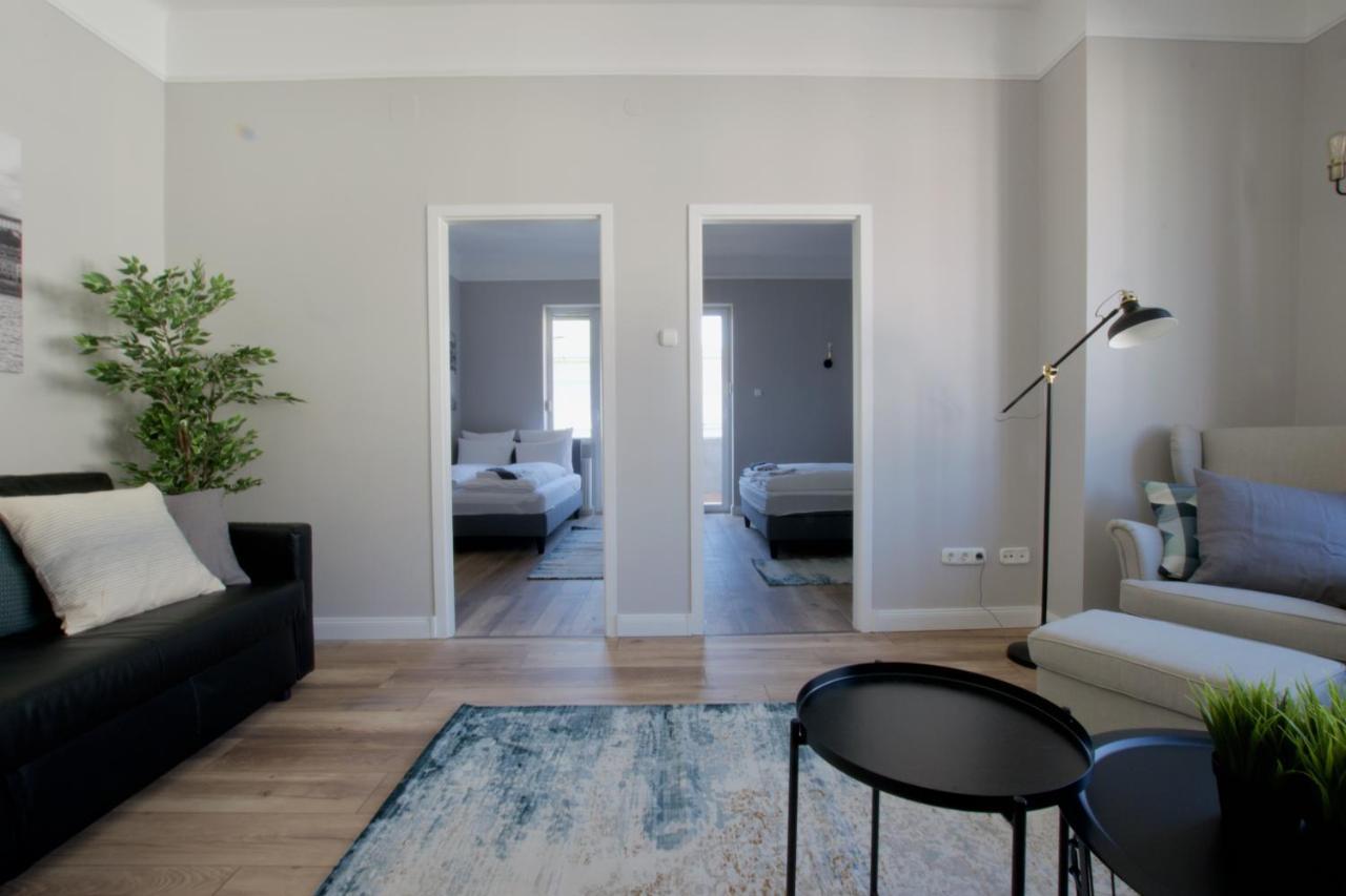 Standard Apartment By Hi5 - Tatra Street Boedapest Buitenkant foto